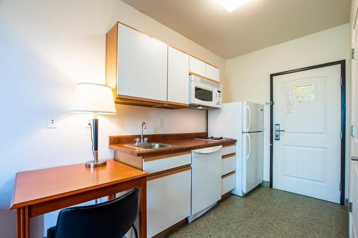 Sierra Vista Studio Apartment With Full Kitchen And King Bed Exterior foto